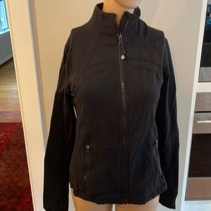 Lululemon zip up black size 6